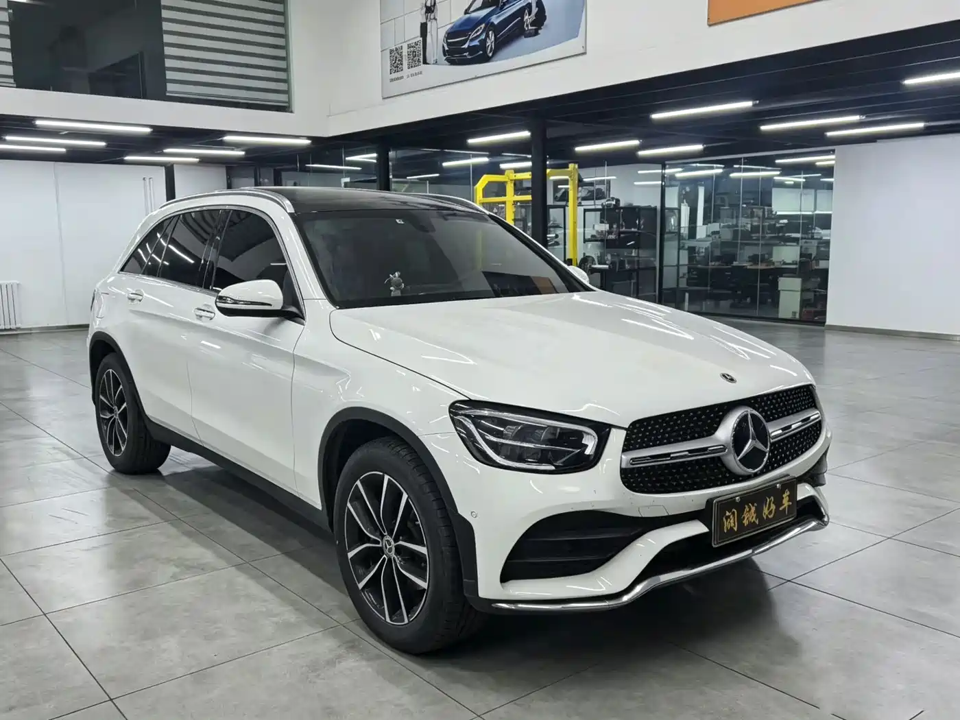 Mercedes-Benz GLC 2022 Model GLC 260 L 4MATIC Luxury Edition фото 3