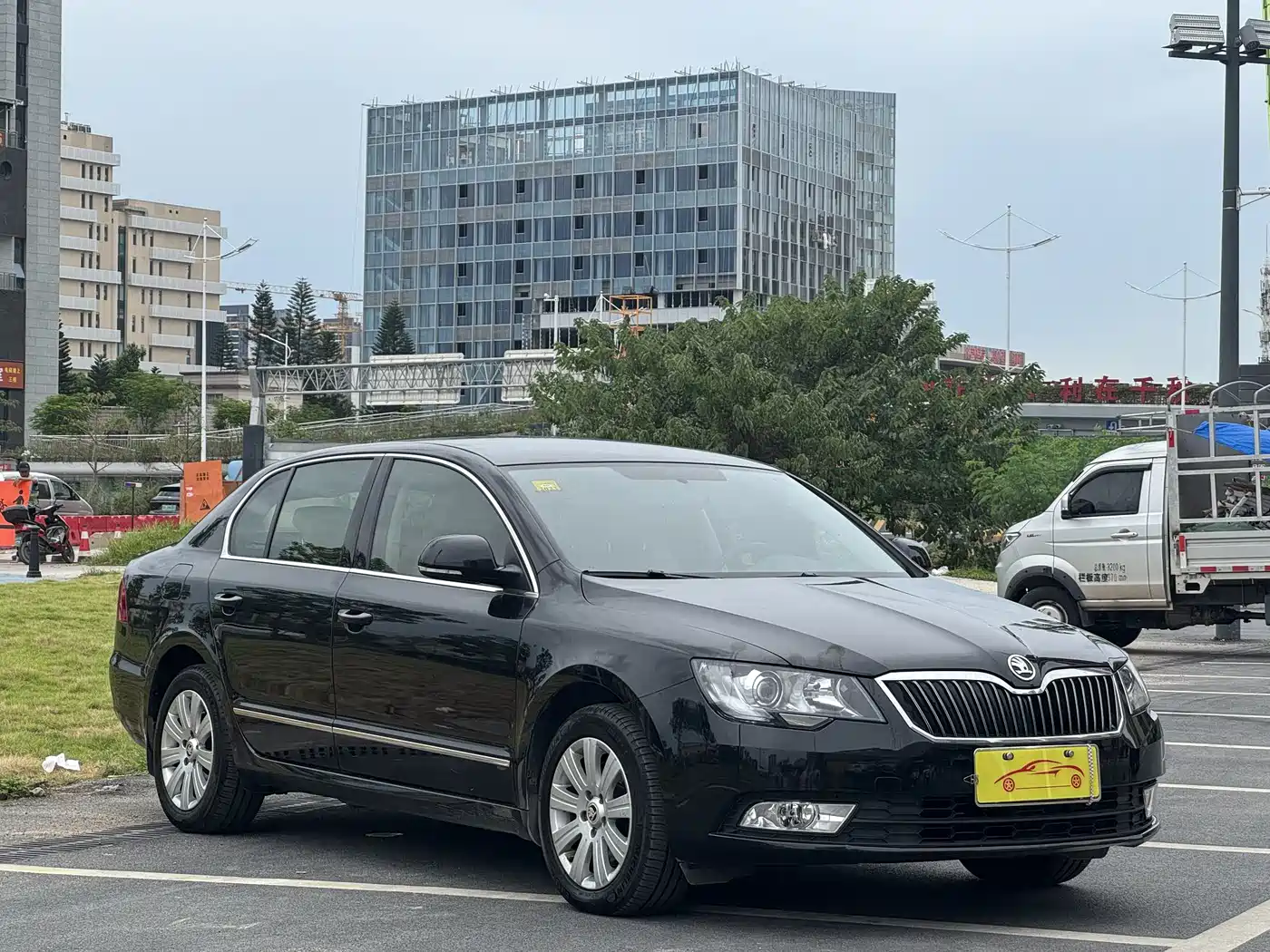 Škoda Superb 2013 1.4TSI DSG Gentleman Edition фото 6