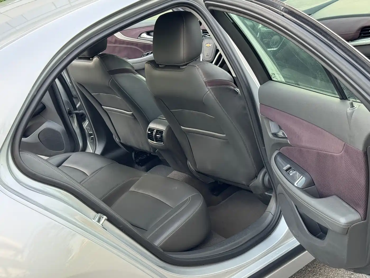 Chevrolet Malibu 2016 2.0L Automatic Luxury фото 16