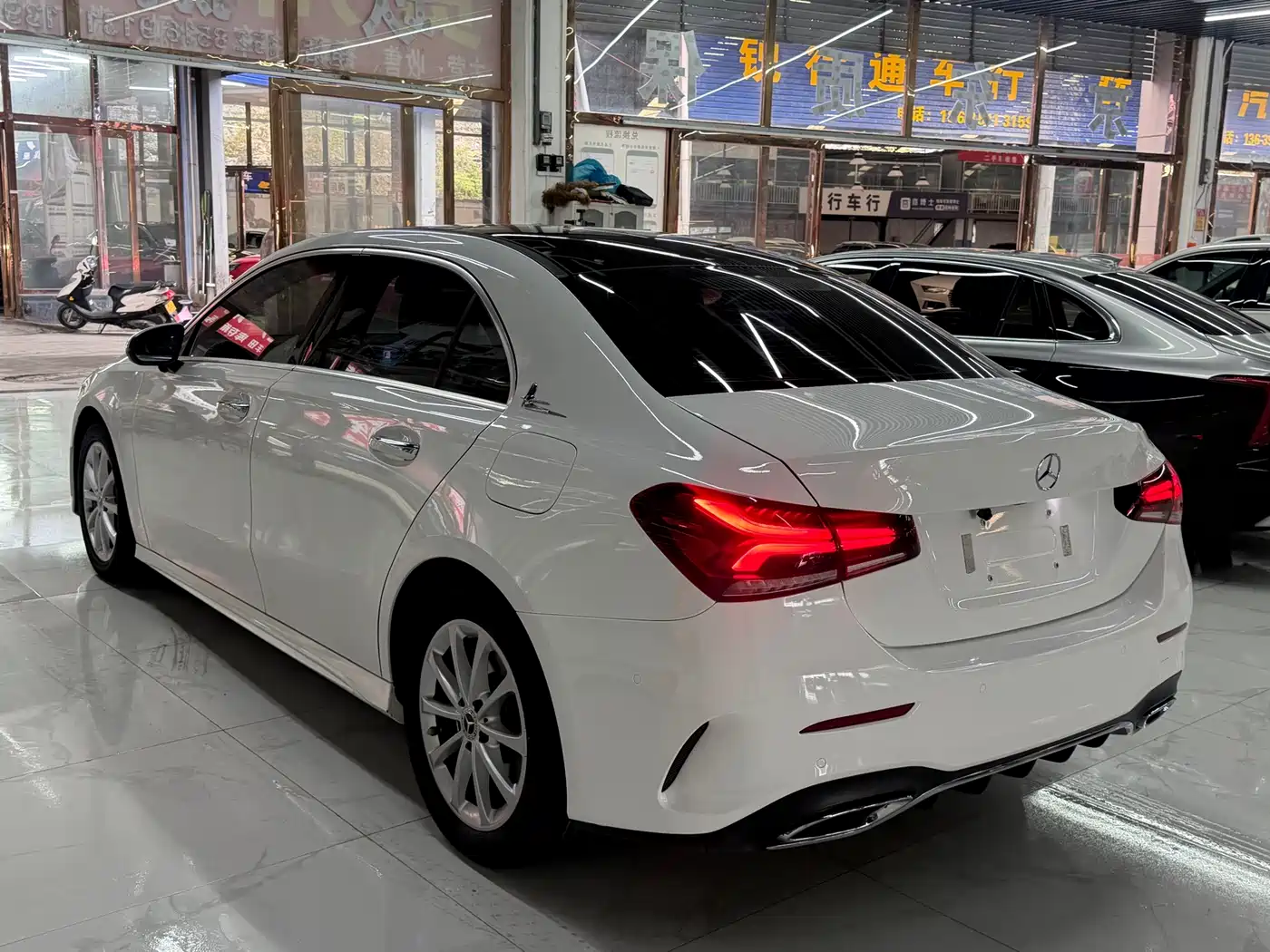 Mercedes-Benz A-Class 2021 A 200 L Sport Sedan Fashion Edition фото 7
