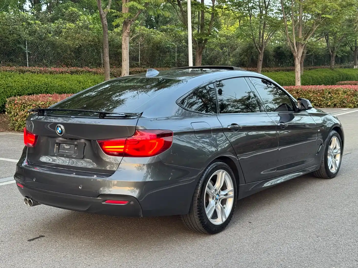 BMW 3 Series GT 2020 320i M Sport Package фото 6