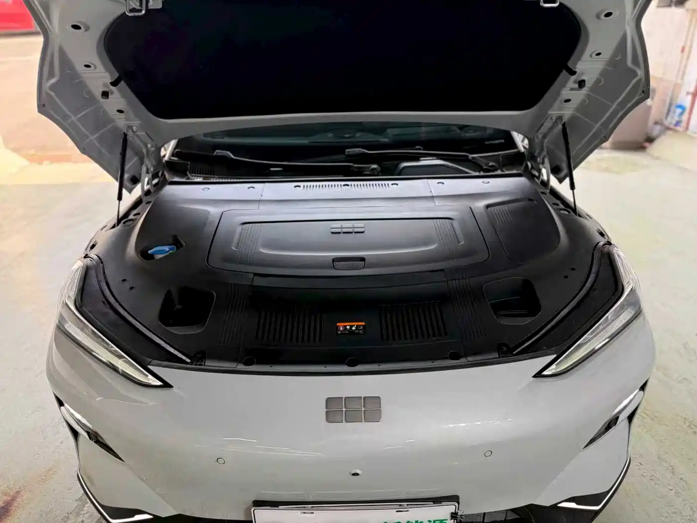 GEELY GALAXY GALAXY E8