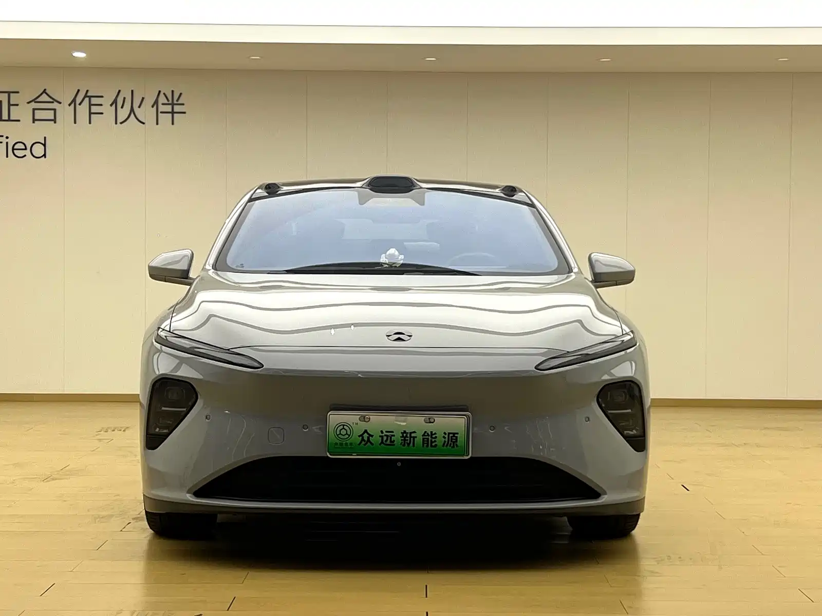 Фото 2 - NIO ET7