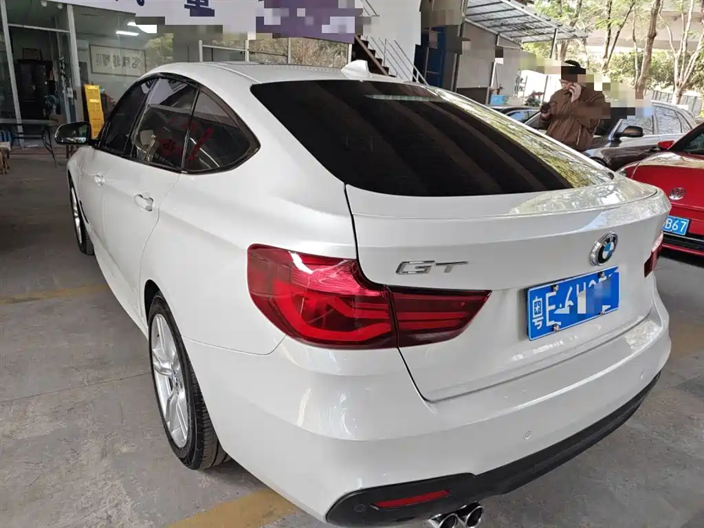 BMW 3 Series GT 2019 320i M Sport Package фото 23
