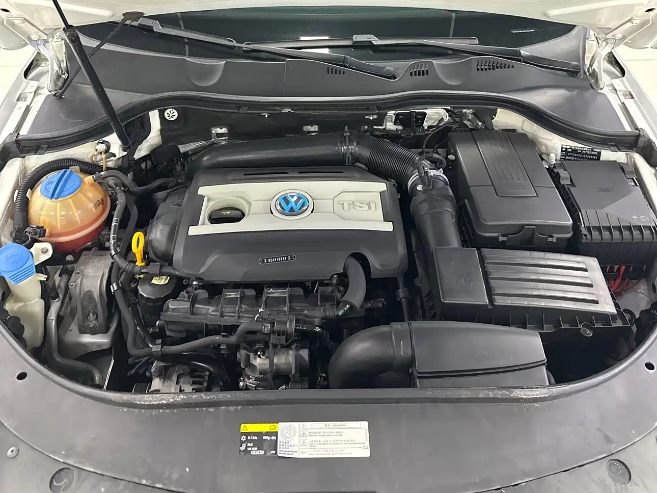 Volkswagen Magotan 2015 1.8TSI Premium фото 15