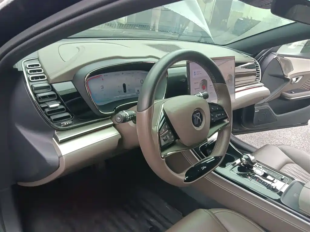 BYD Han 2023 EV Champion Edition 605KM FWD Premium фото 6