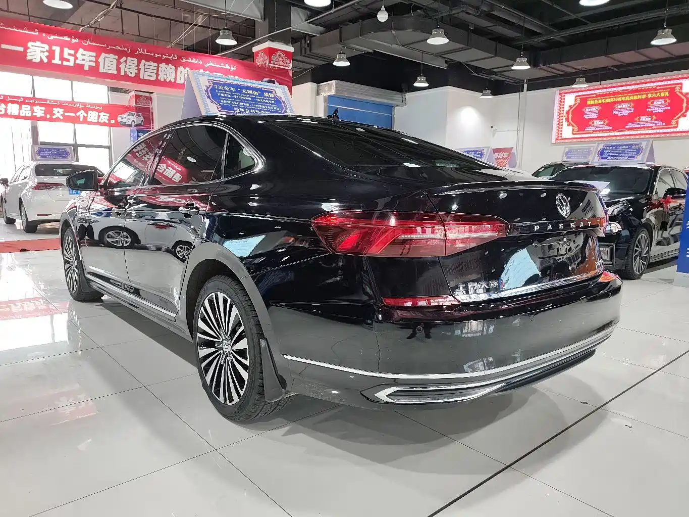 Volkswagen Passat 2019 330TSI Premium Edition China V фото 7