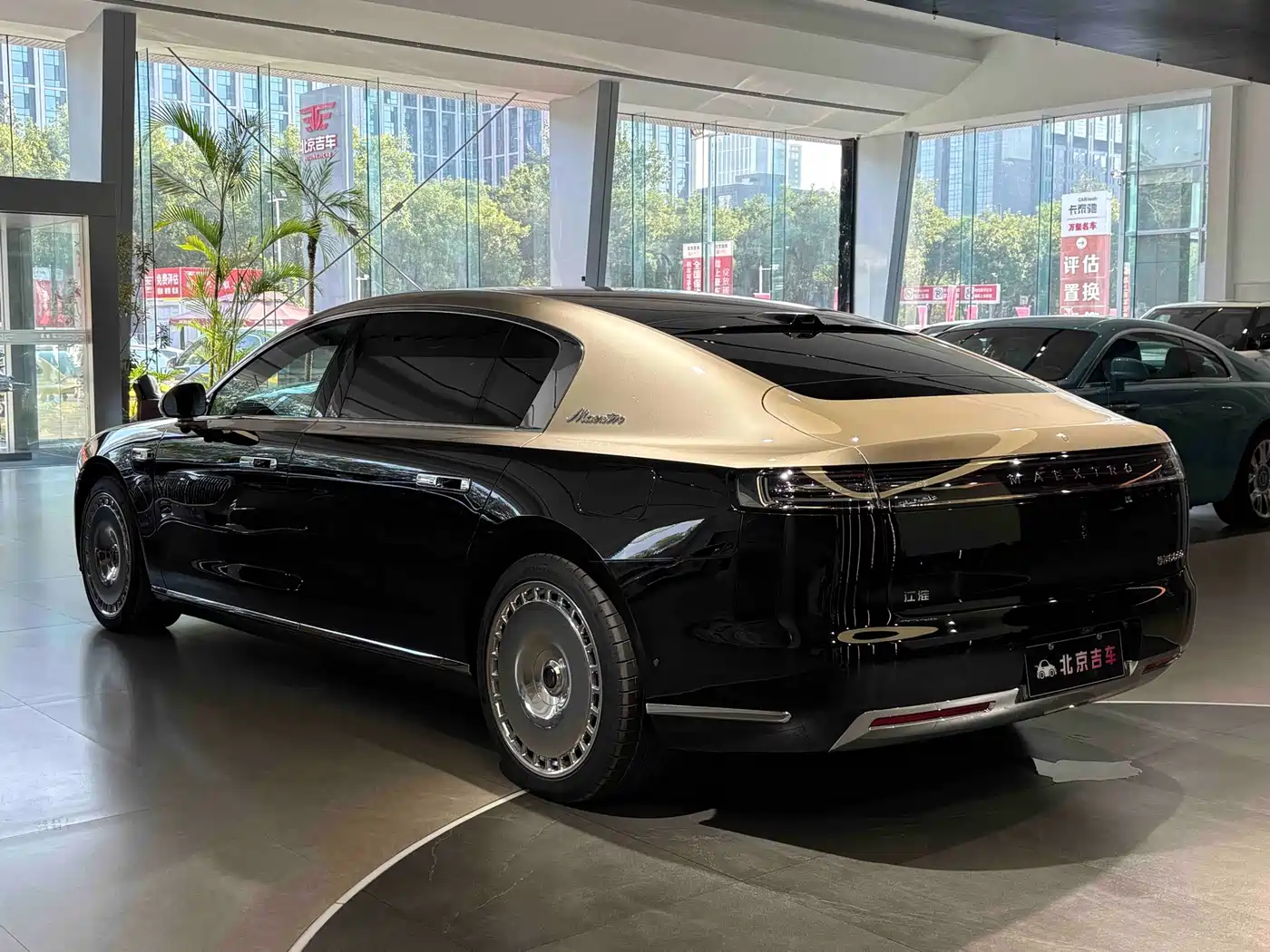 Zunjie S800 2026 2025 Model Extended Range Starlight Executive Edition 4-seater