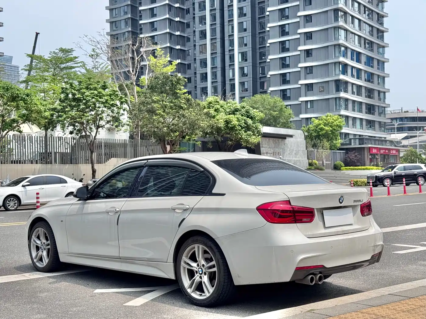 BMW 3 Series 2018 320Li Leading M Sport Package фото 11
