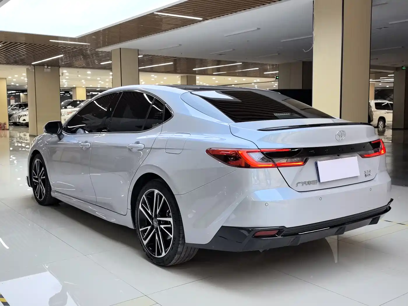 Toyota Camry 2024 Model Dual Hybrid 2.0HS Sport Edition фото 21
