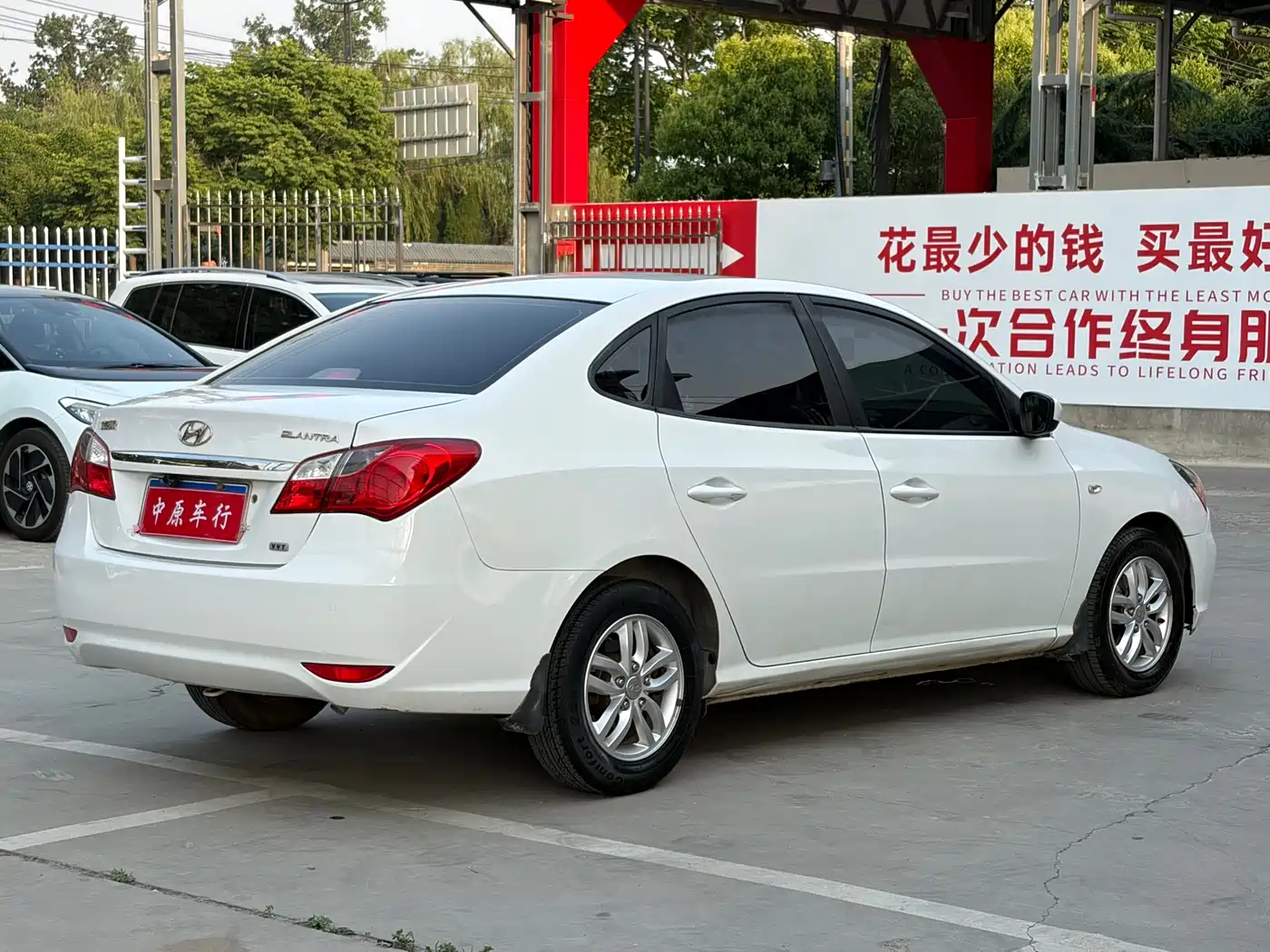 Hyundai Elantra 2015 1.6L Automatic Comfort фото 17