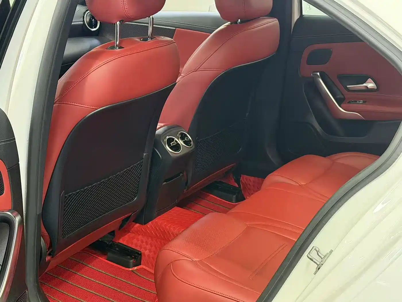 Mercedes-Benz A-Class 2019 A 180 L Sport Sedan фото 8