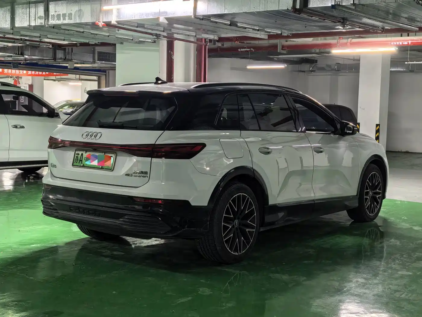 Audi Q5 e-tron 2022 2022 40 e-tron Starlight Mech Suit