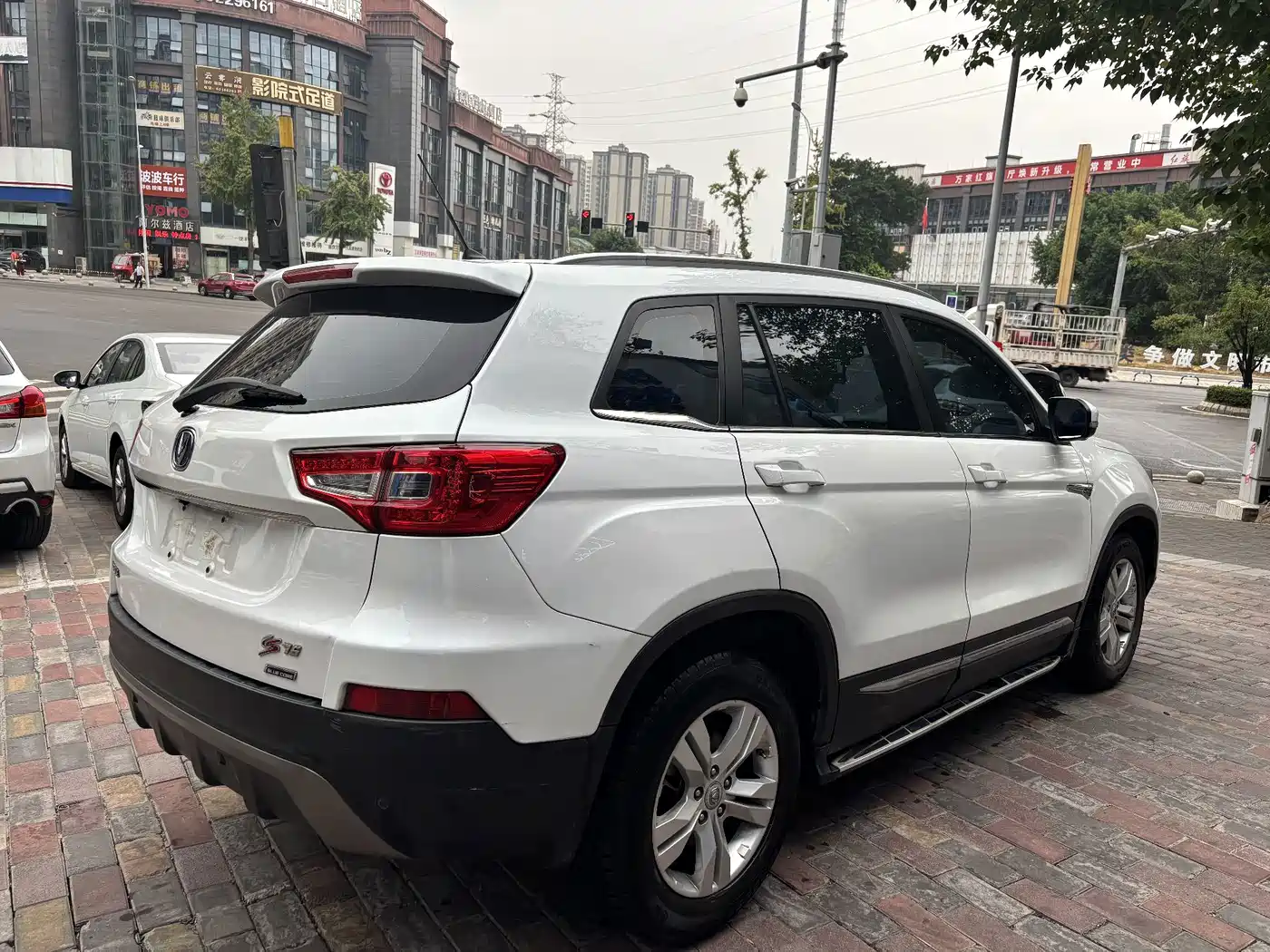Фото 5 - Changan CS75