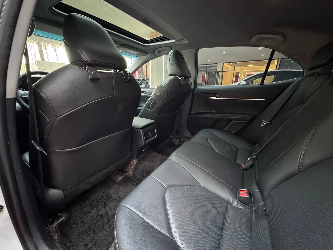 Toyota Camry 2023 2.0GVP Leading Edition фото 14
