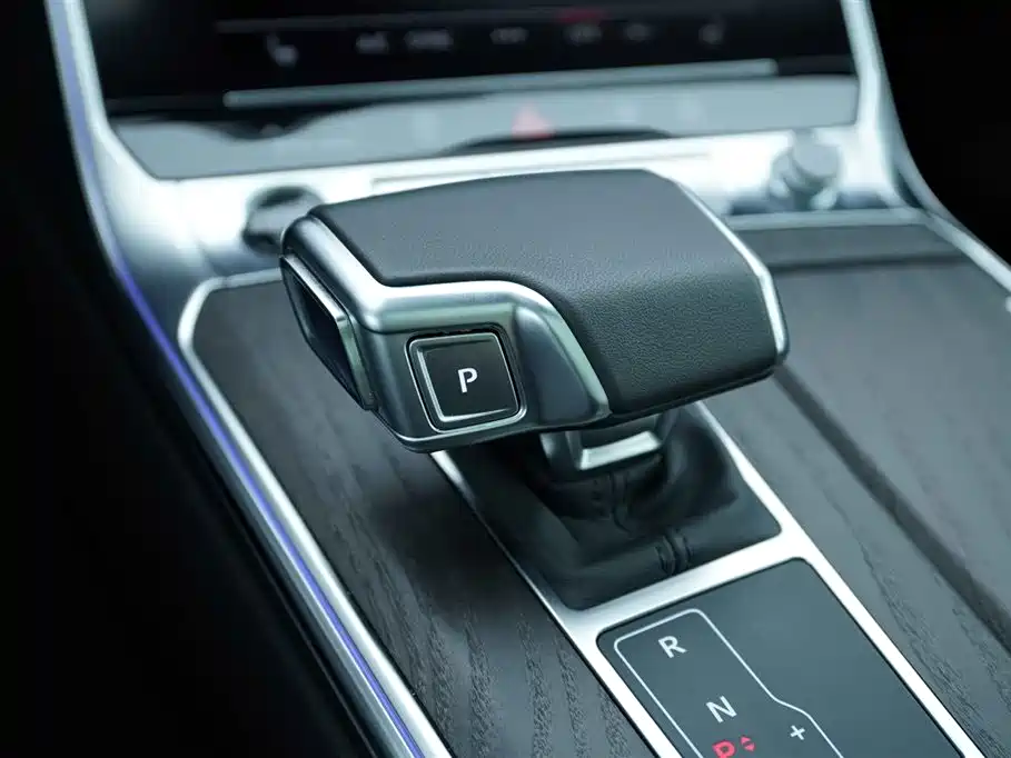 Audi A6L 2025 Model Year Facelift 45 TFSI quattro Premium Sport фото 9