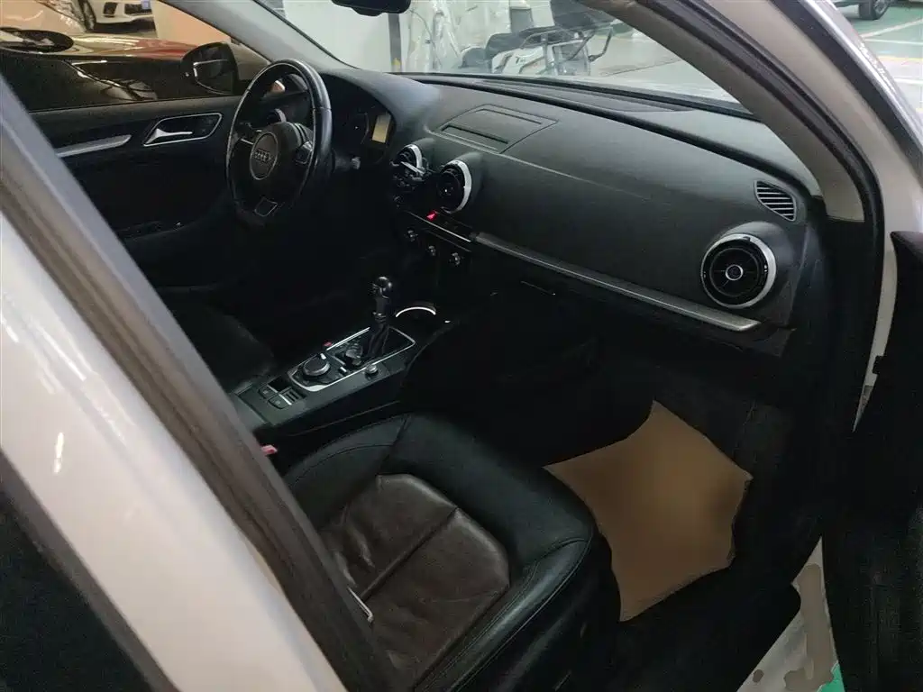 Audi A3 2016 Sportback 40 TFSI Style фото 16