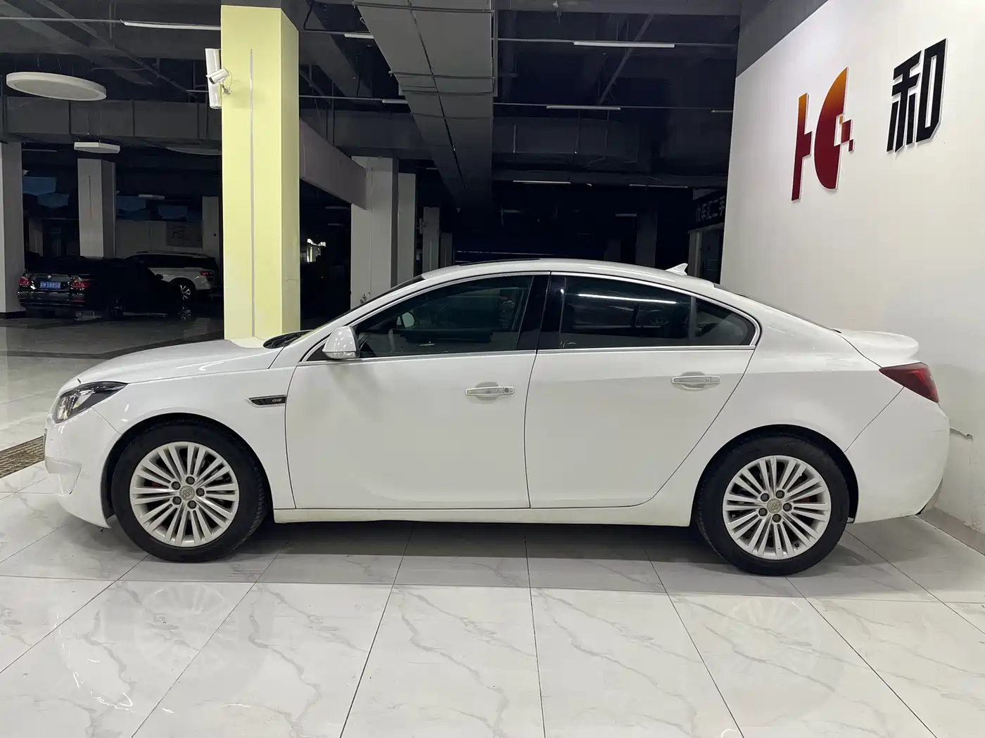 Buick Regal 2014 GS 2.0T Heroic Sport Edition фото 4