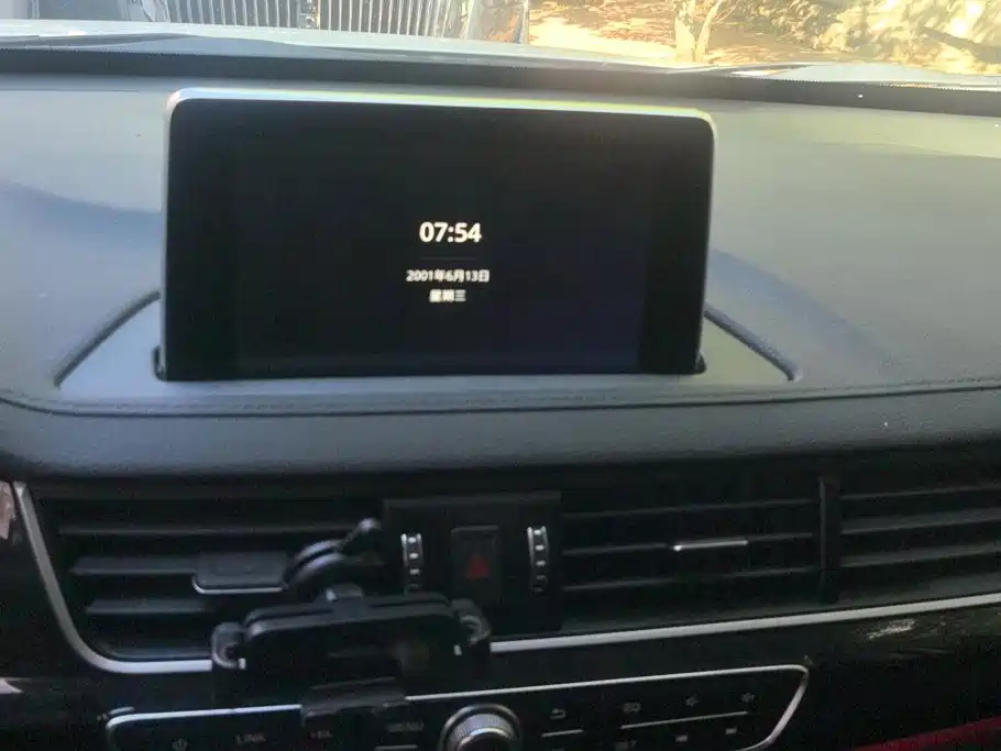 Dongfeng Fengxing Fengxing SX6 2020 2019 1.5T CVT Comfort China V