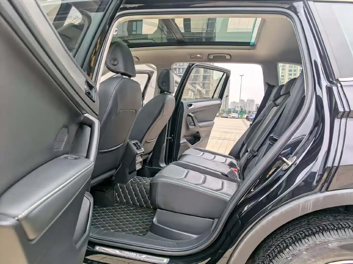Volkswagen Tiguan L 2020 330TSI Auto 2WD Panorama Comfort China VI фото 6