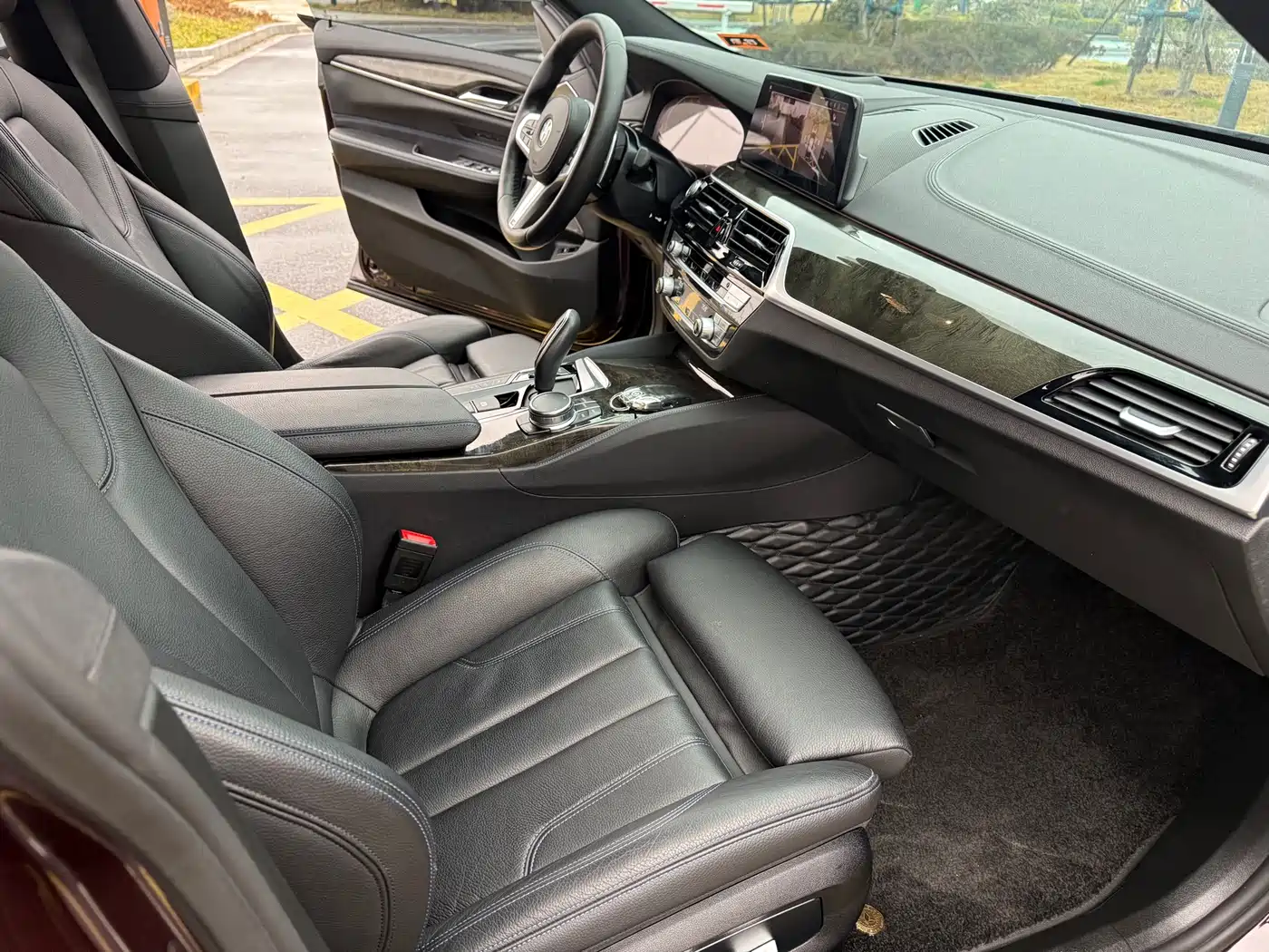 BMW 6 Series GT 2020 630i M Sport Package фото 7