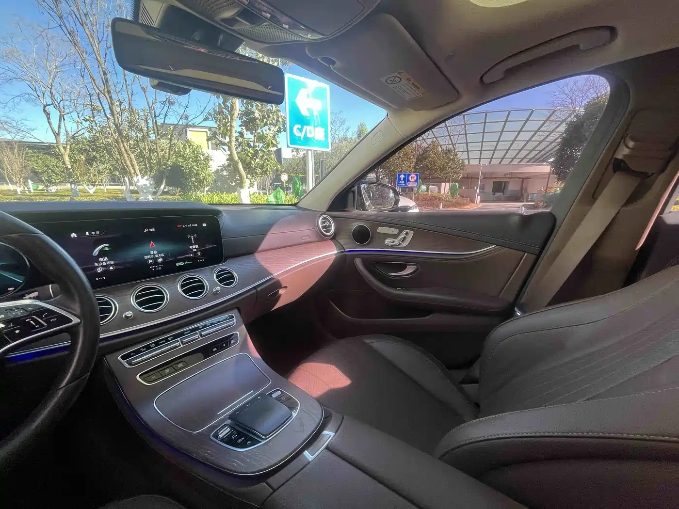Mercedes-Benz E-Class 2023 E 300 L Fashion фото 12