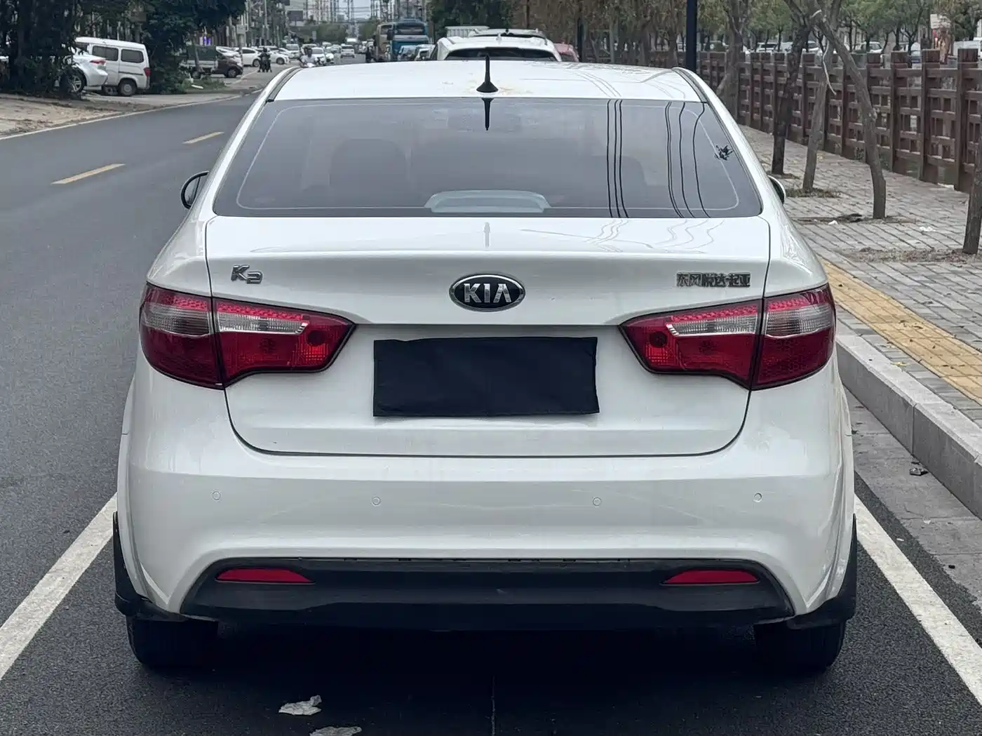 Kia K2 2012 Sedan 1.4L AT GLS Commemorative Edition фото 5