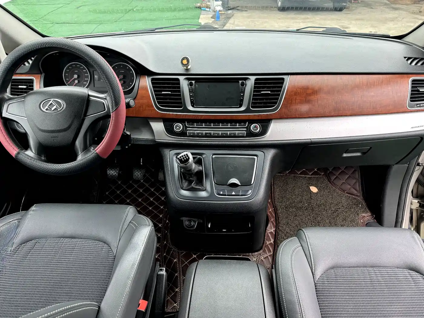 SAIC Maxus Maxus G10 2016 2.0T Manual Elite фото 10