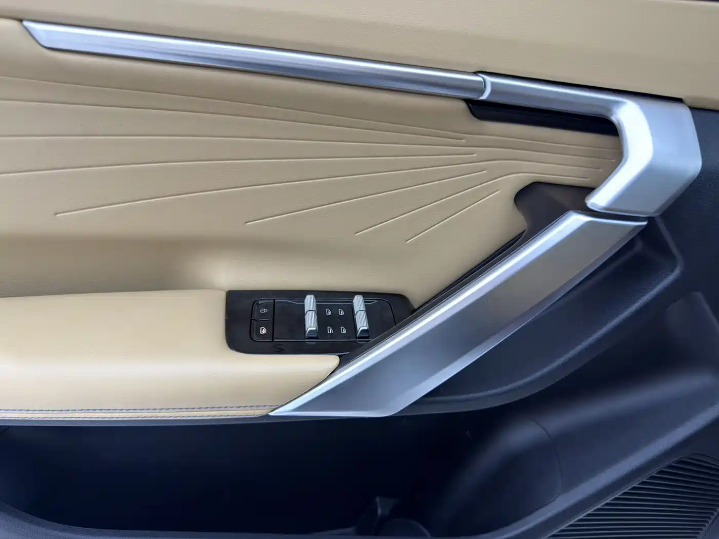 GEELY AUTOMOBILE BOYUE L