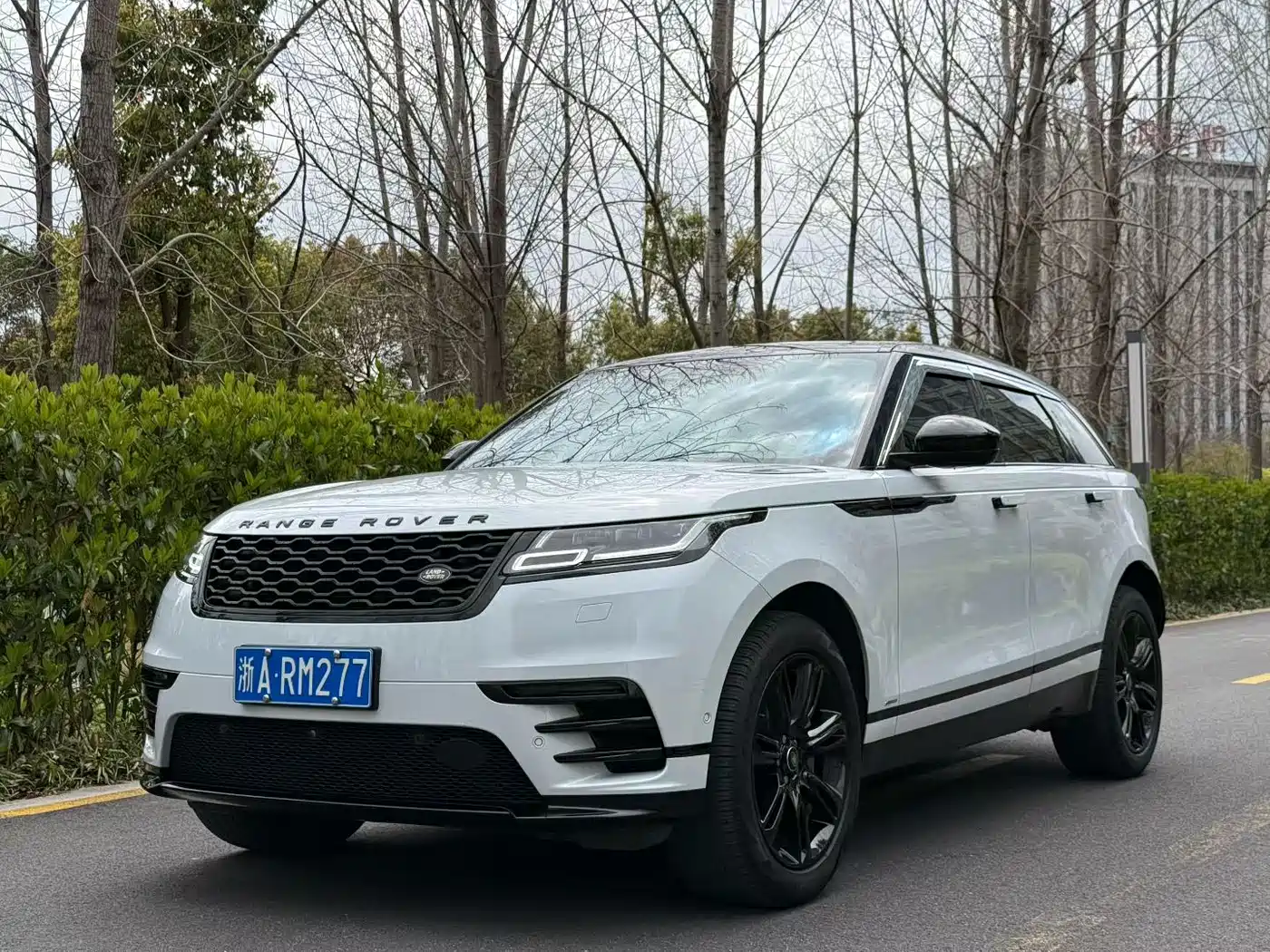 Land Rover Range Rover Velar 2021 P250 Gloss Black Collector's Edition