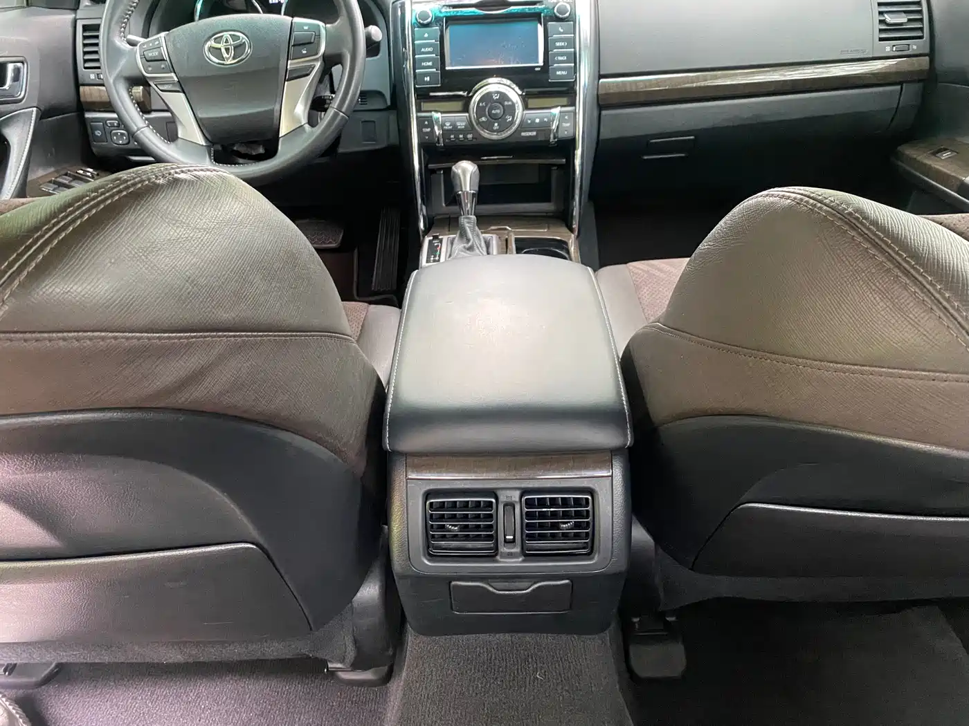 Toyota Reiz 2013 2.5V Premium Edition фото 17
