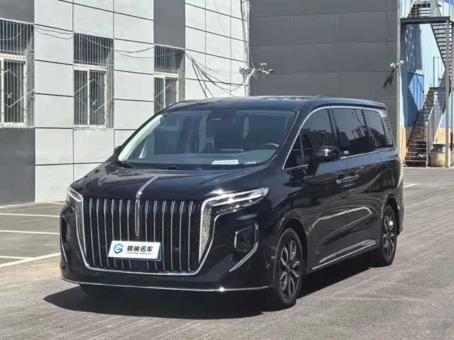 Hongqi HQ9 2.0T, Smart Connect Flagship