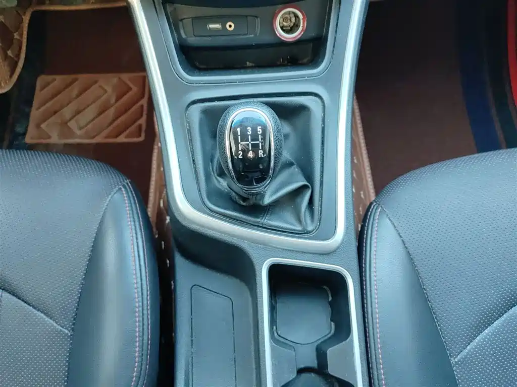 Baojun 560 2017 2016 1.8L Manual Value