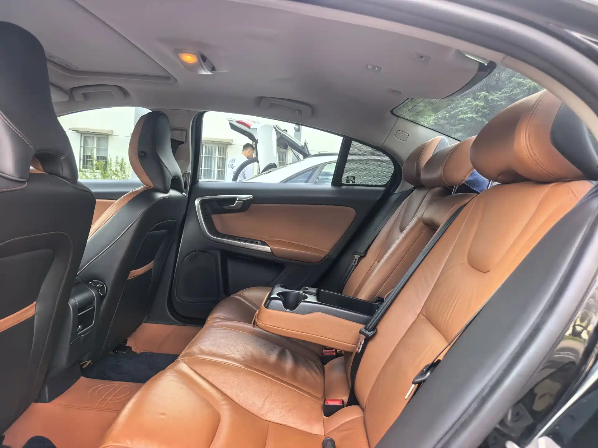 Фото 13 - Volvo S60