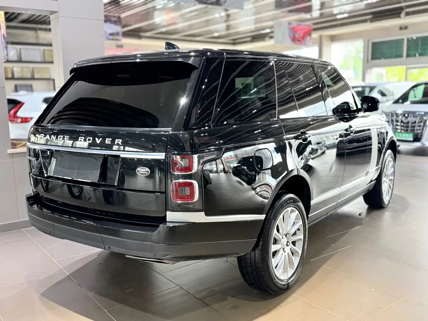 LAND ROVER RANGE ROVER