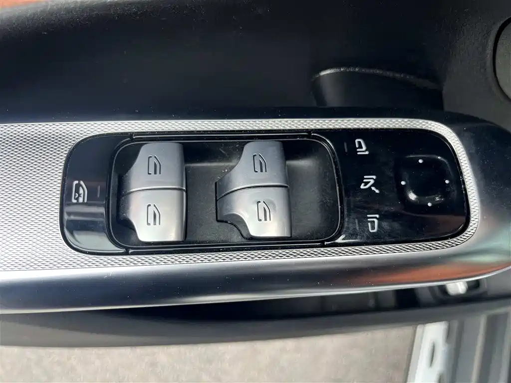 Mercedes-Benz GLC New Energy 2025 350 e L 4MATIC Collector's Edition фото 10