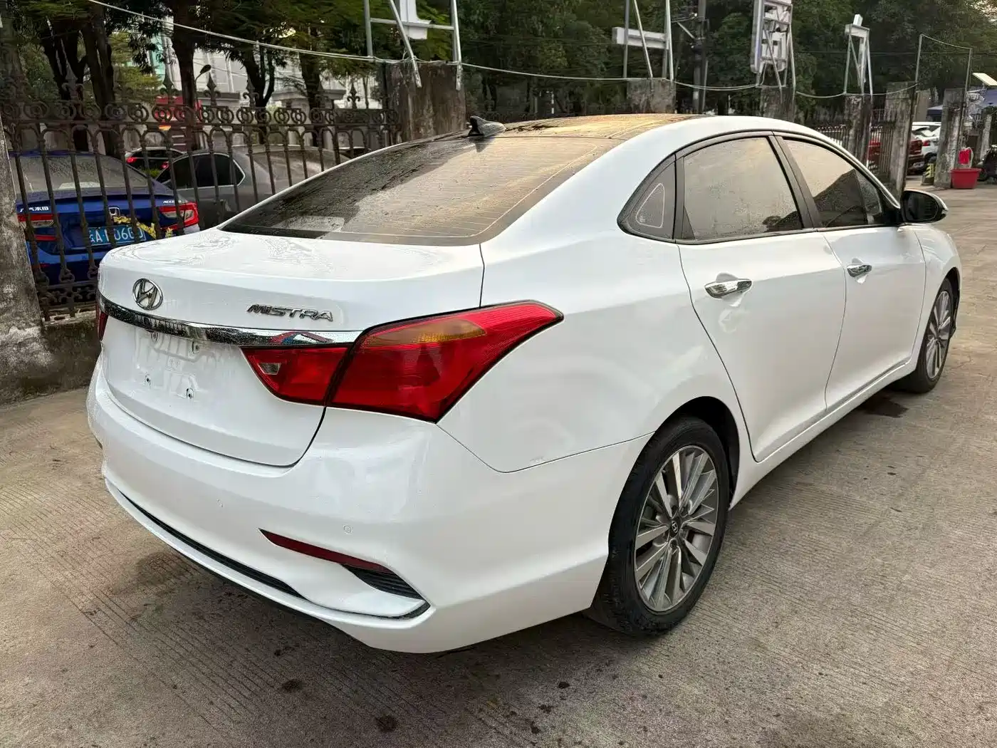 HYUNDAI NAME PICTURE