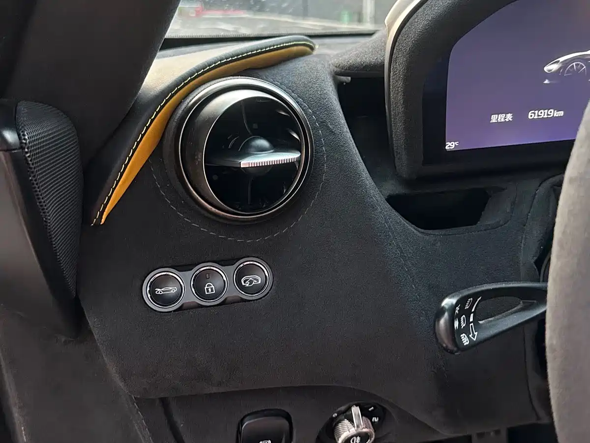 McLaren 720S 2019 4.0T Coupe фото 13