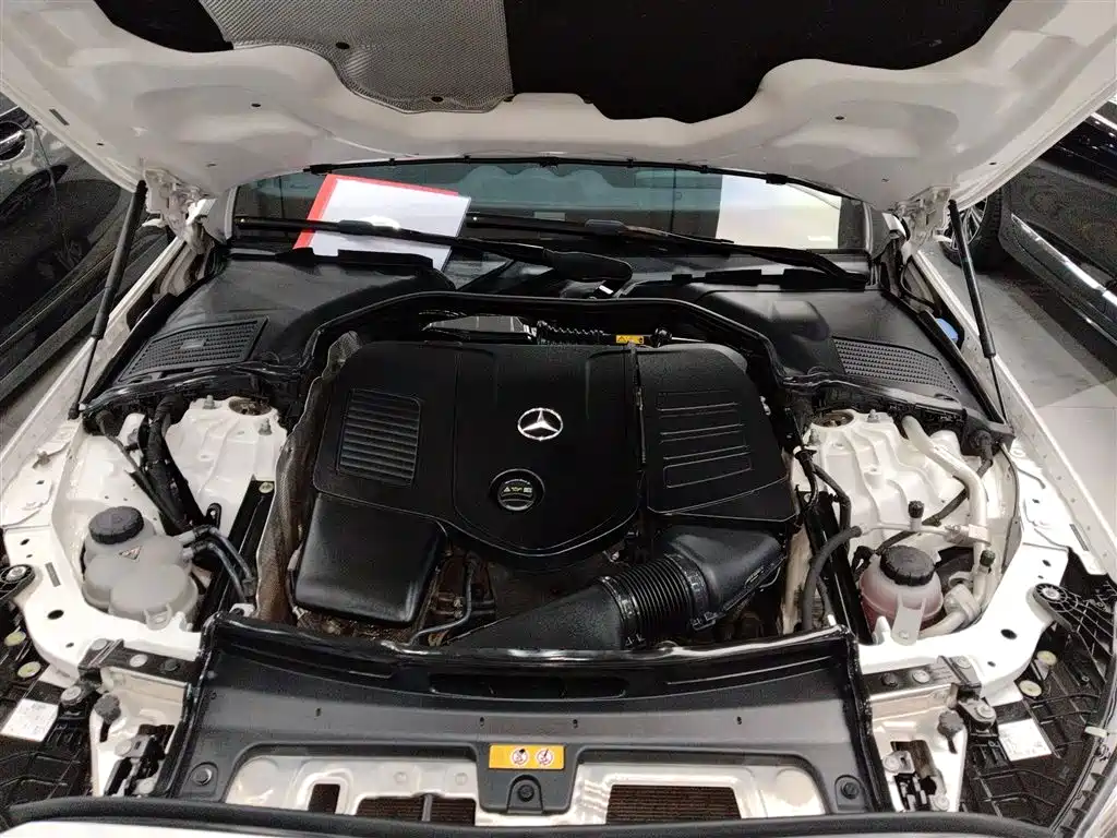 MERCEDES-BENZ CLASS C
