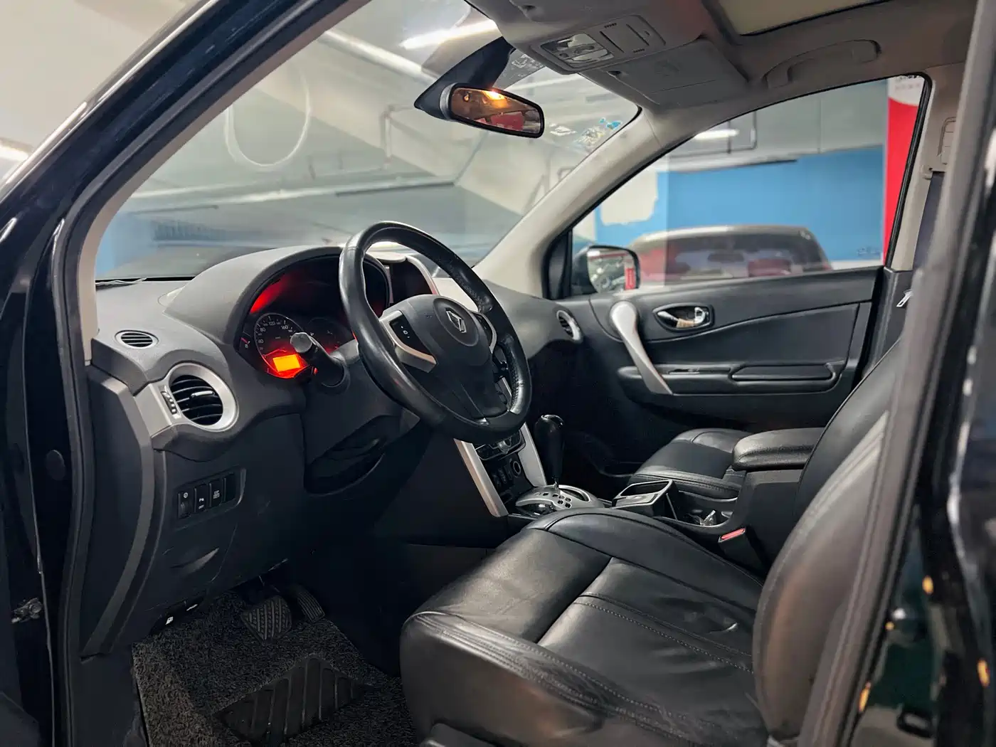 Renault Koleos (Import) 2010 2010 2.5L 4WD Luxury