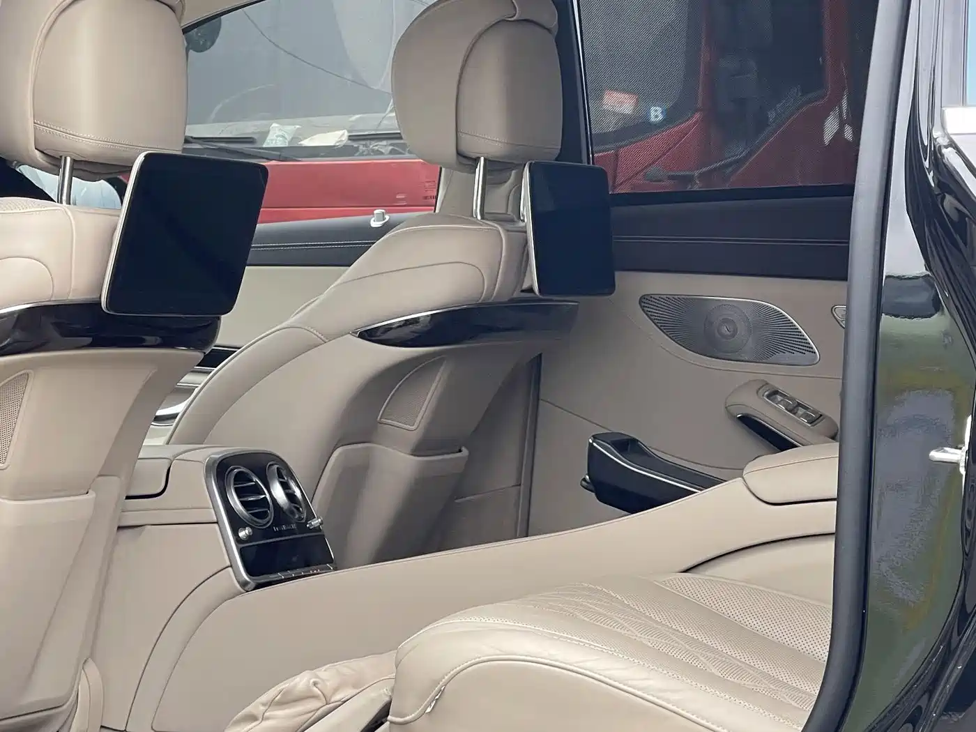Фото 12 - Mercedes-Benz Maybach S-Class