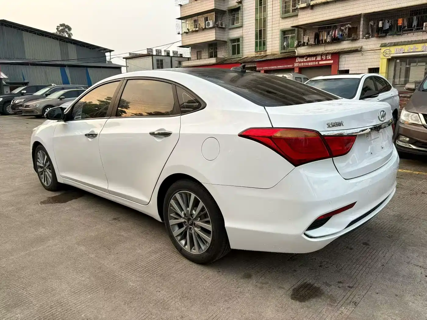 HYUNDAI NAME PICTURE