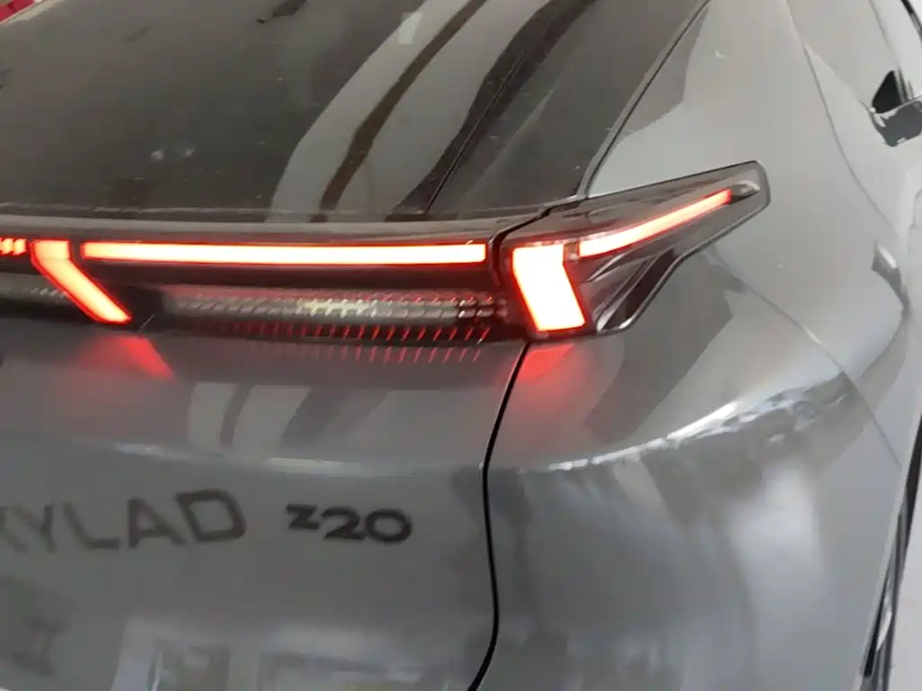 Фото 8 - Lynk & Co Z20