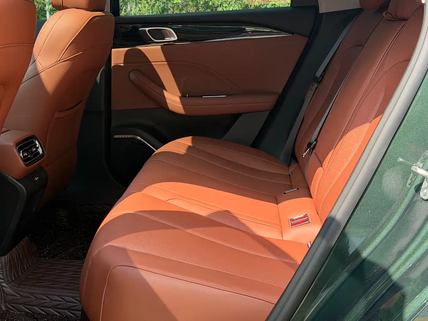 GEELY AUTOMOBILE EMGRAND