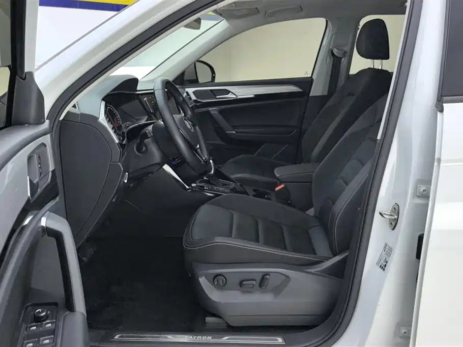 Volkswagen Tayron 2020 330TSI 2WD Luxury Smart Edition фото 9