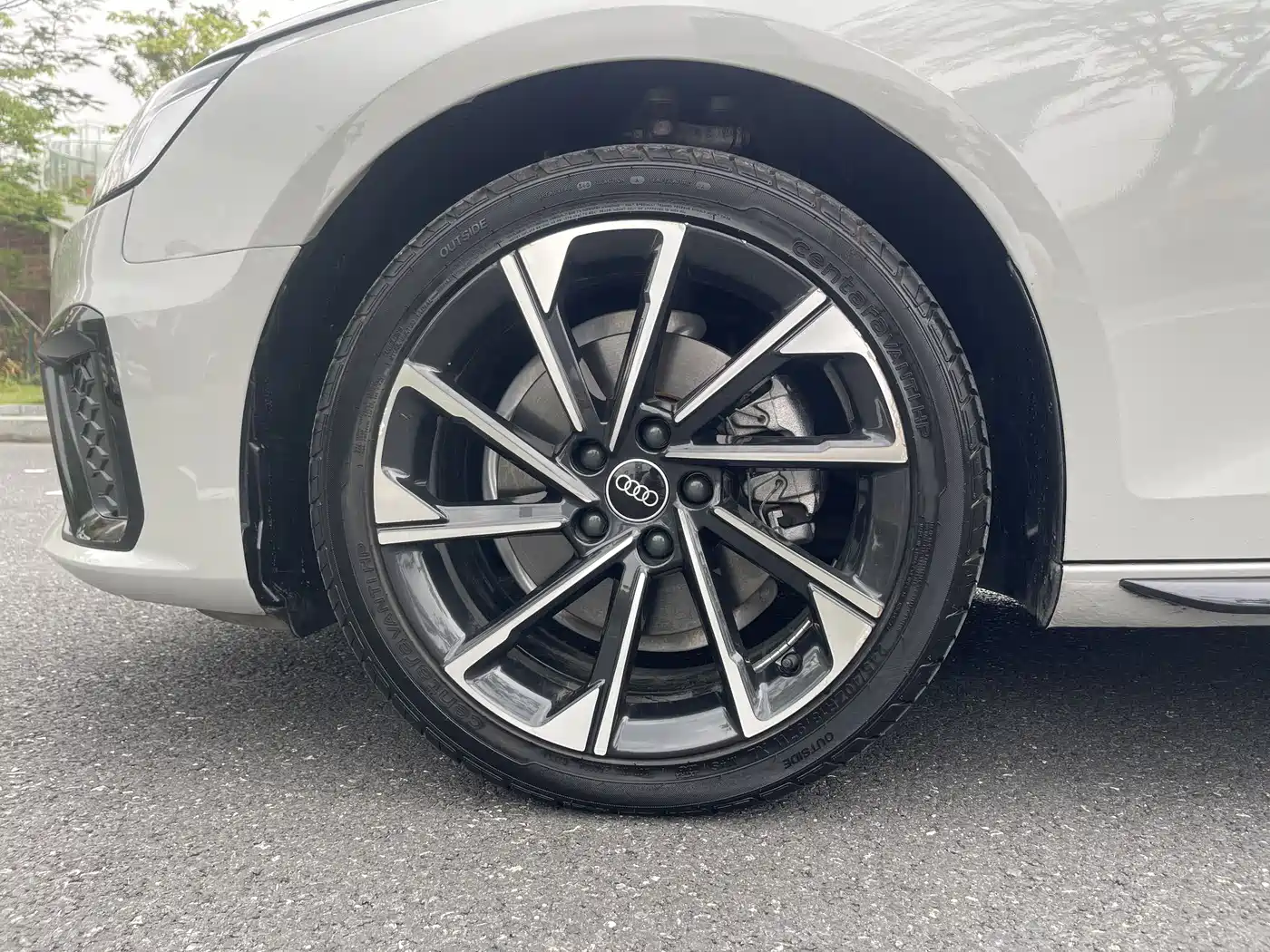 Audi A4L 2023 40 TFSI quattro Luxury Sport фото 4