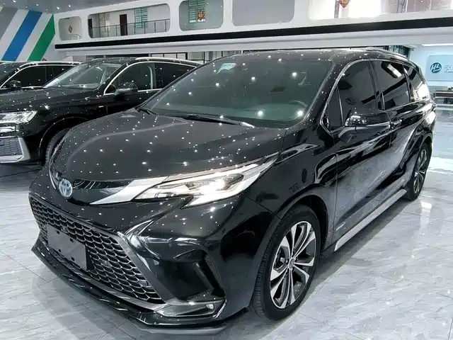 Toyota Granvia 2024