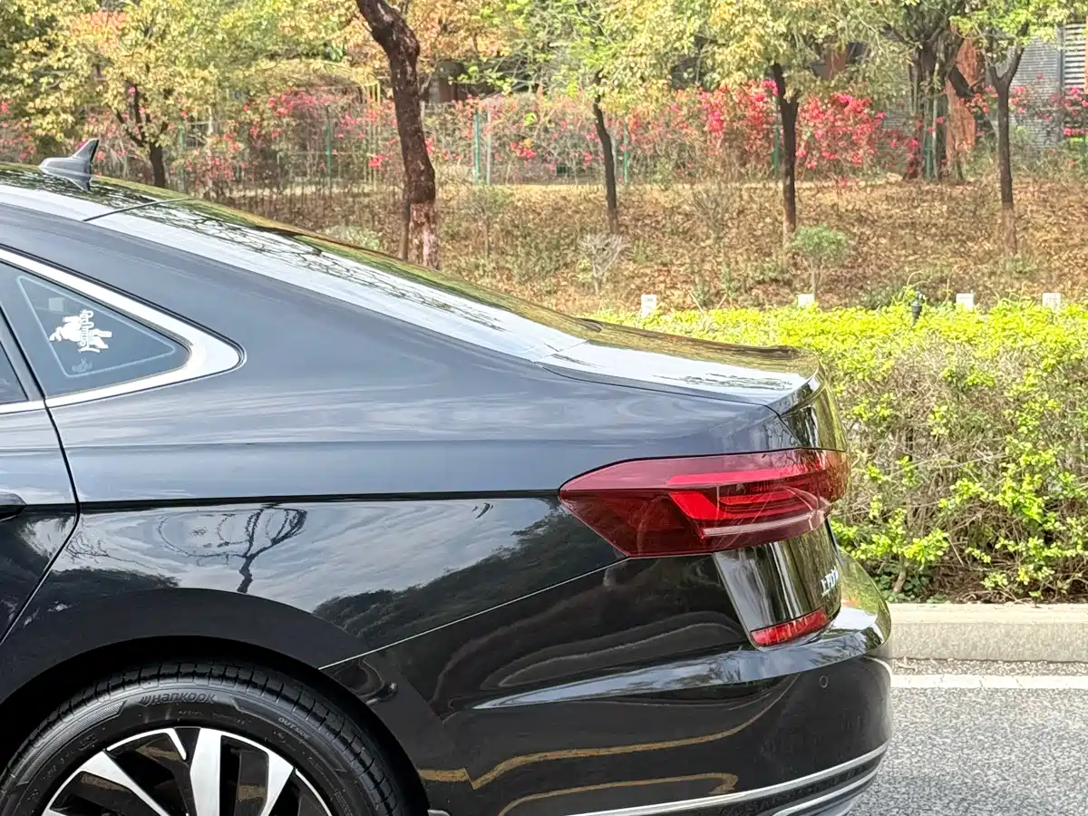 Volkswagen Passat 2024 330TSI Elite Edition фото 3