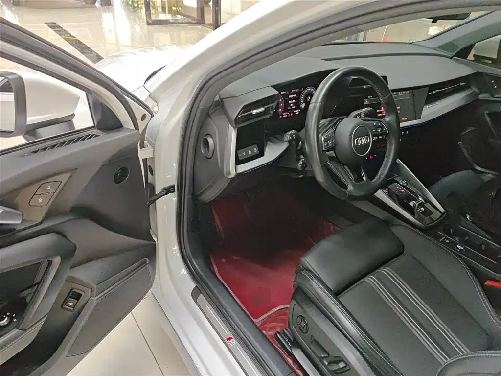Audi A3 2024 Model A3L Limousine 35 TFSI Fashion Sport фото 16