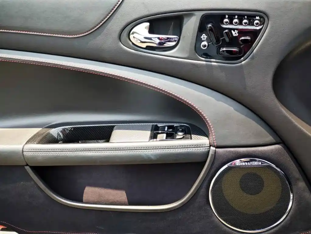 Фото 10 - Jaguar XK